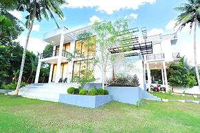 Room-the Villa Close To Surf Beach And G