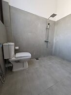 Room-the Villa Close To Surf Beach And G