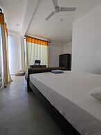 Room-the Villa Close To Surf Beach And G