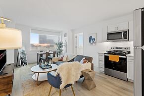 Two Beachfront Stylish CozySuites