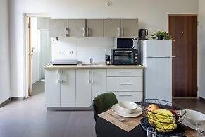 The Printhouse-Boutique Apt by SeaNRent