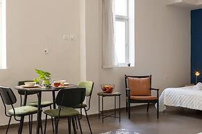 The Printhouse-Boutique Apt by SeaNRent