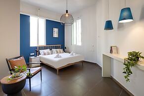 The Printhouse-Boutique Apt by SeaNRent