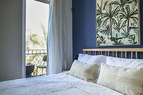 The Printhouse-Boutique Apt by SeaNRent