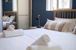 The Printhouse-Boutique Apt by SeaNRent