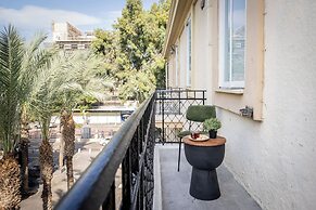 The Printhouse-Boutique Apt by SeaNRent