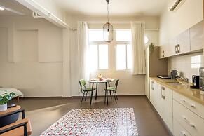 The Printhouse-Boutique Apt by SeaNRent