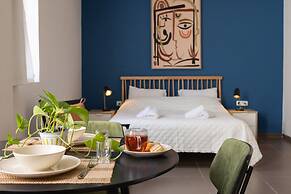 The Printhouse-Boutique Apt by SeaNRent