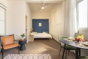 The Printhouse-Boutique Apt by SeaNRent