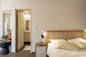 The Printhouse-Boutique Apt by SeaNRent