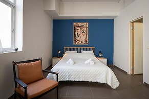 The Printhouse-Boutique Apt by SeaNRent