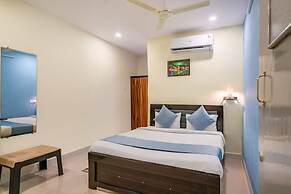 iROOMZ KSR Luxury Rooms