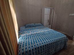 OYO 93618 Homestay Bonjeruk Near Restoran Pawon 21 Bonjeruk