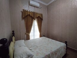 OYO 93618 Homestay Bonjeruk Near Restoran Pawon 21 Bonjeruk