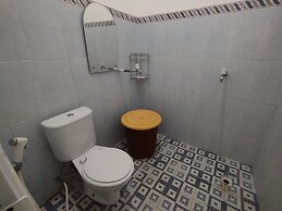 OYO 93618 Homestay Bonjeruk Near Restoran Pawon 21 Bonjeruk