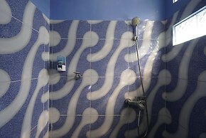 SPOT ON 93620 Anisa Homestay Syariah Near Pantai Gemah Tulungaggung