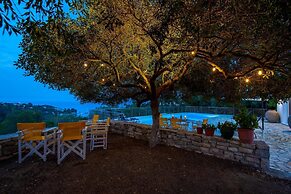 Elisabetta Villa in Paxi