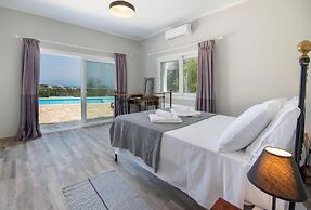 Elisabetta Villa in Paxi