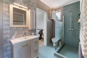 Elisabetta Villa in Paxi