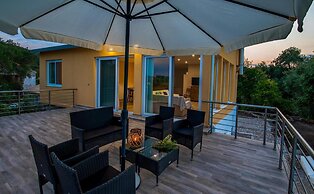 Elisabetta Villa in Paxi