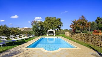 Villa Le Tornaie 14 Emma Villas