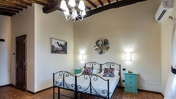 Villa Le Tornaie 14 Emma Villas