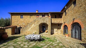 Villa Le Tornaie 14 Emma Villas