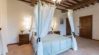 Villa Le Tornaie 14 Emma Villas