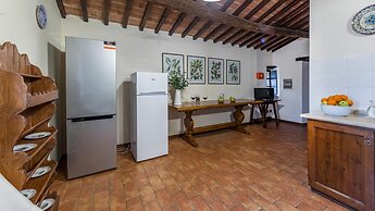 Villa Le Tornaie 14 Emma Villas