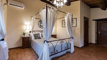 Villa Le Tornaie 14 Emma Villas