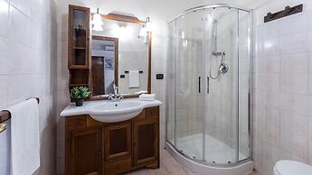 Villa Le Tornaie 14 Emma Villas