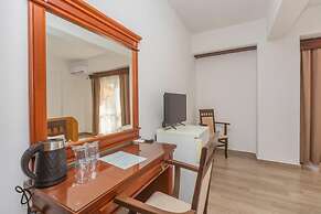 Pharos Hotel