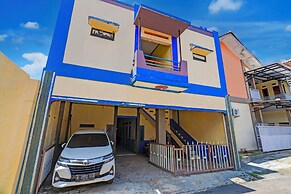 SPOT ON 93622 Wisma Dua Putra Syariah