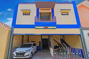 SPOT ON 93622 Wisma Dua Putra Syariah
