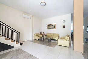 OYO 93625 Uno Homestay Syariah