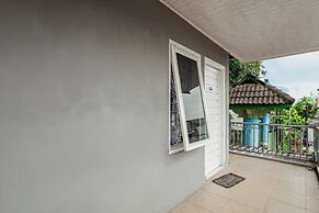 OYO 93630 Wongso Residence Syariah