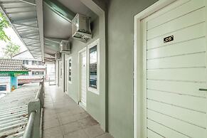 OYO 93630 Wongso Residence Syariah