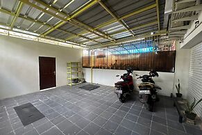 SPOT ON 93624 Damai 3 Guest House Syariah