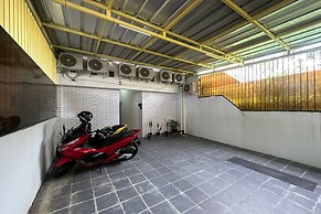 SPOT ON 93624 Damai 3 Guest House Syariah