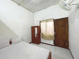 SPOT ON 93644 Sederhana Homestay