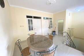 OYO 93641 Udayana Guesthouse  Syariah