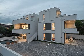 Pool apartments Banta A