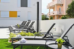 Pool apartments Banta A