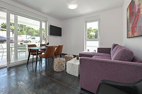 Pool apartments Banta A