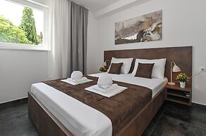 Pool apartments Banta A