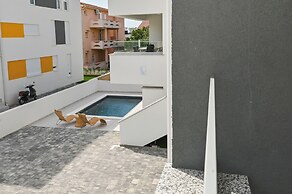 Pool apartments Banta A