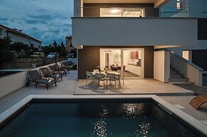 Pool apartments Banta A