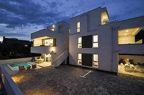 Pool apartments Banta A