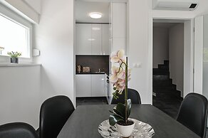 Pool apartments Banta A