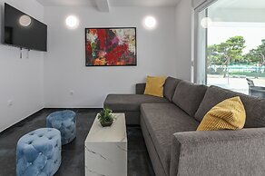 Pool apartments Banta A